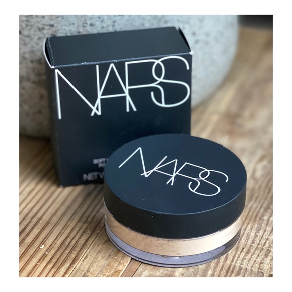 NARS • Soft Velvet Loose Powder • “Eden”